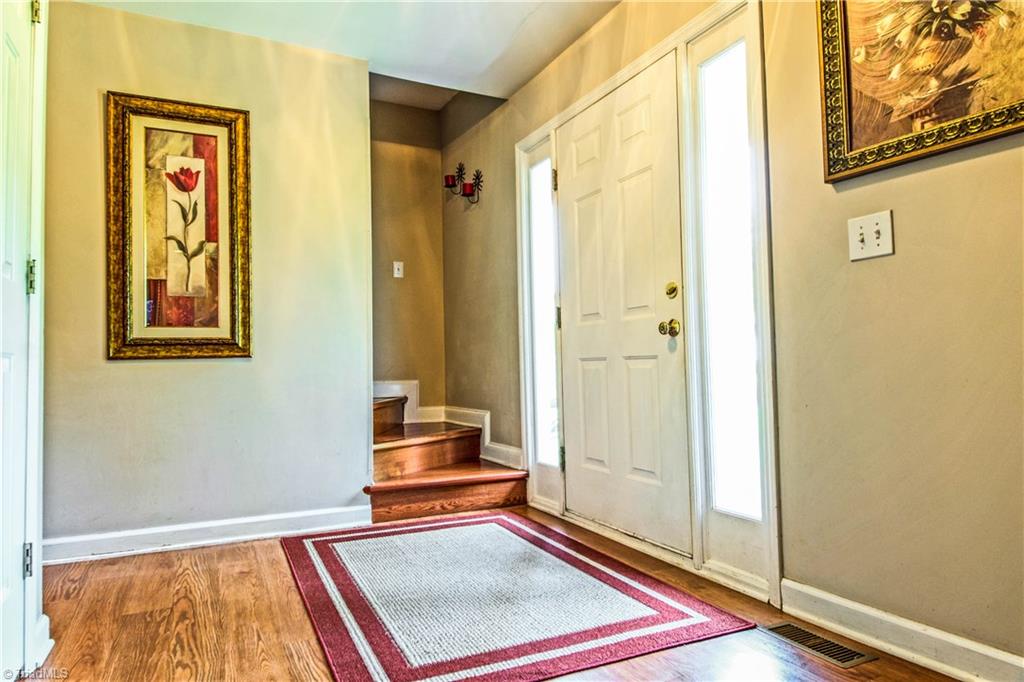 8013 Bartonshire Drive Oak Ridge, NC 27310 - Photo 3 of 23 Gallery Image 3