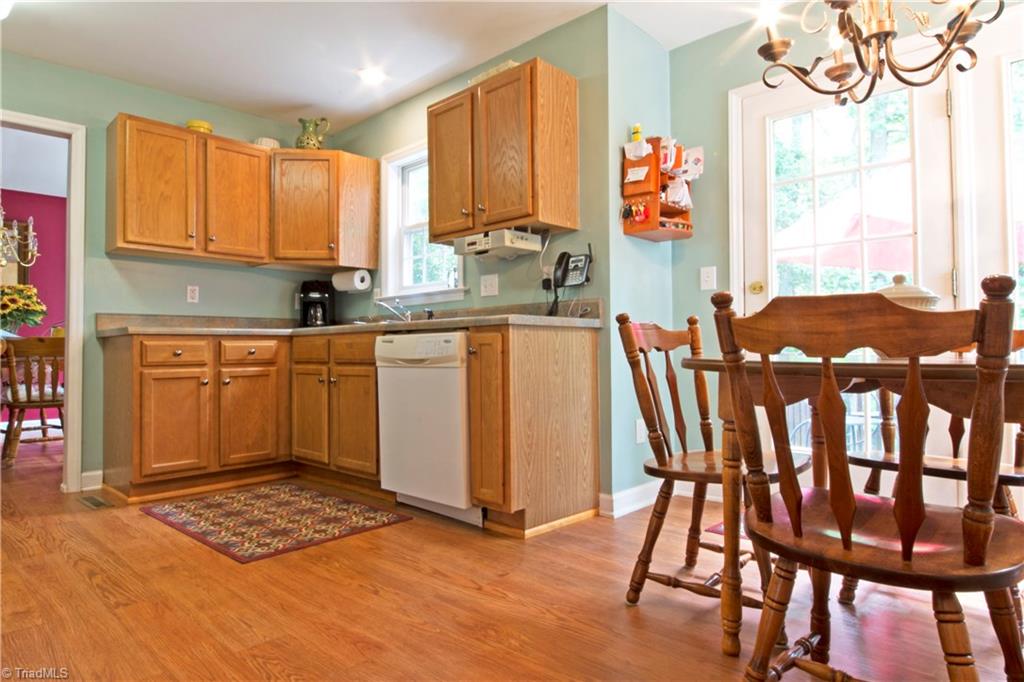 8013 Bartonshire Drive Oak Ridge, NC 27310 - Photo 8 of 23 Gallery Image 8