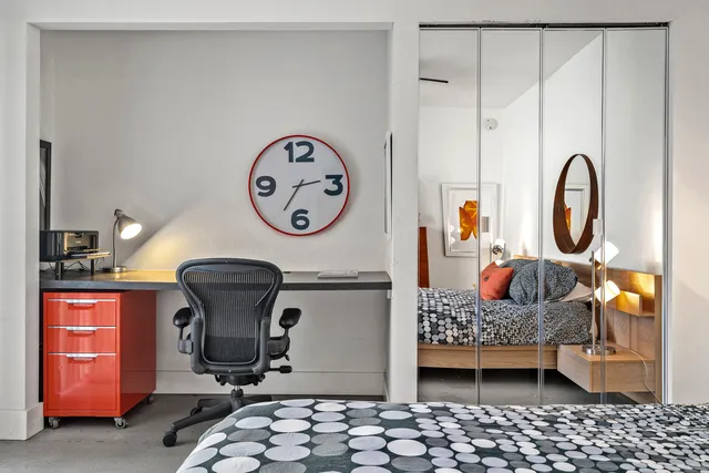 a view of a garden with a tree