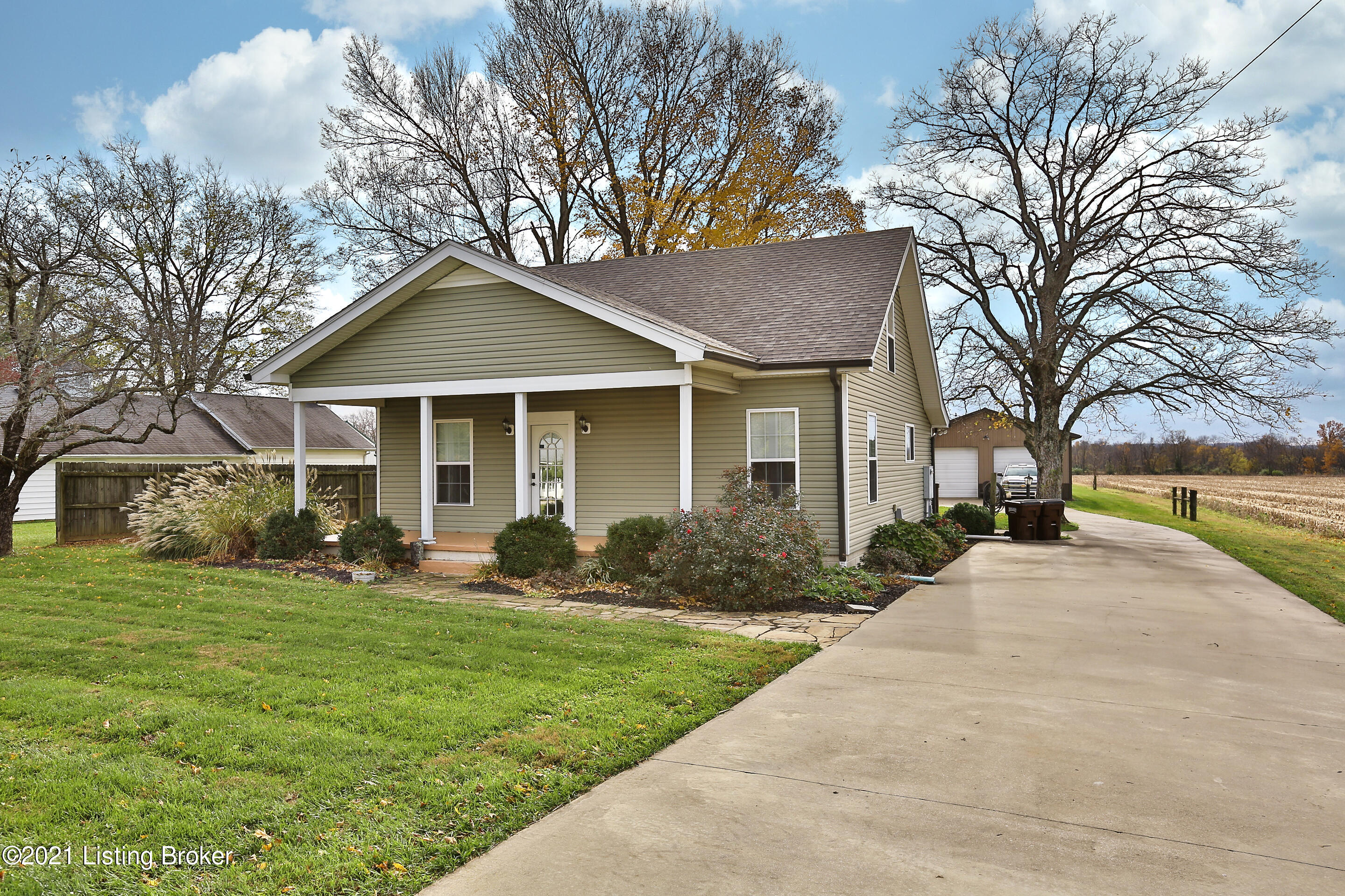 4467 Bagdad Road Bagdad, KY 40003 - Photo 2 of 32 CT6C9573