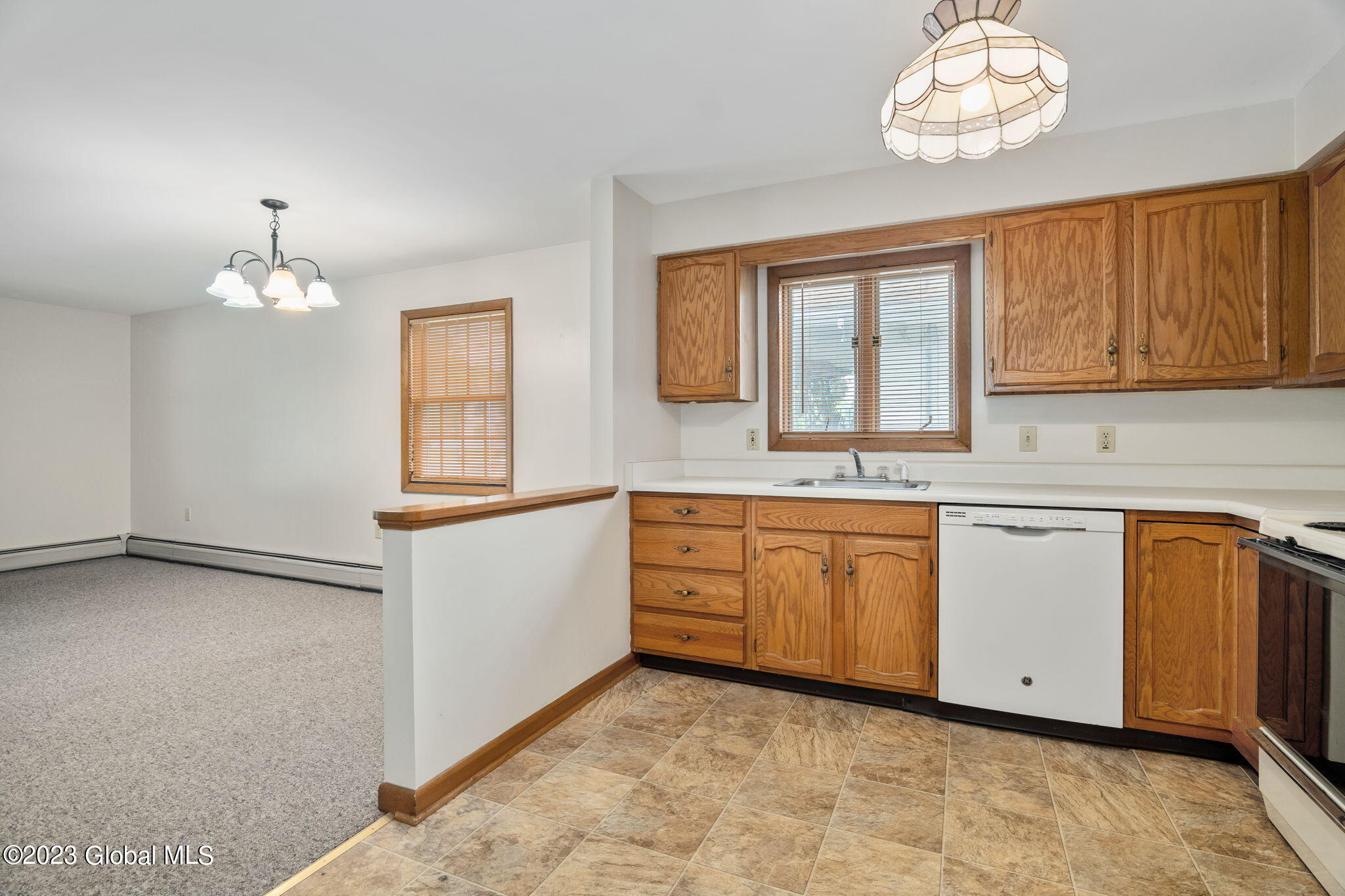 2342-2344 Curry Road Schenectady, NY 12303 - Photo 12 of 48 10-web-or-mls-2342CurryRd-10