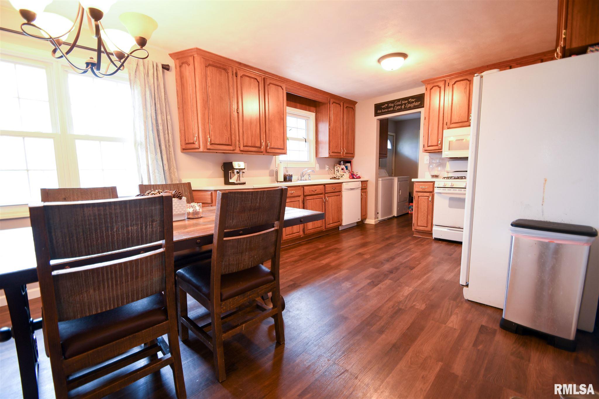 1117 West Ravinwoods Road Peoria, IL 61615 - Photo 12 of 39 Gallery Image 12