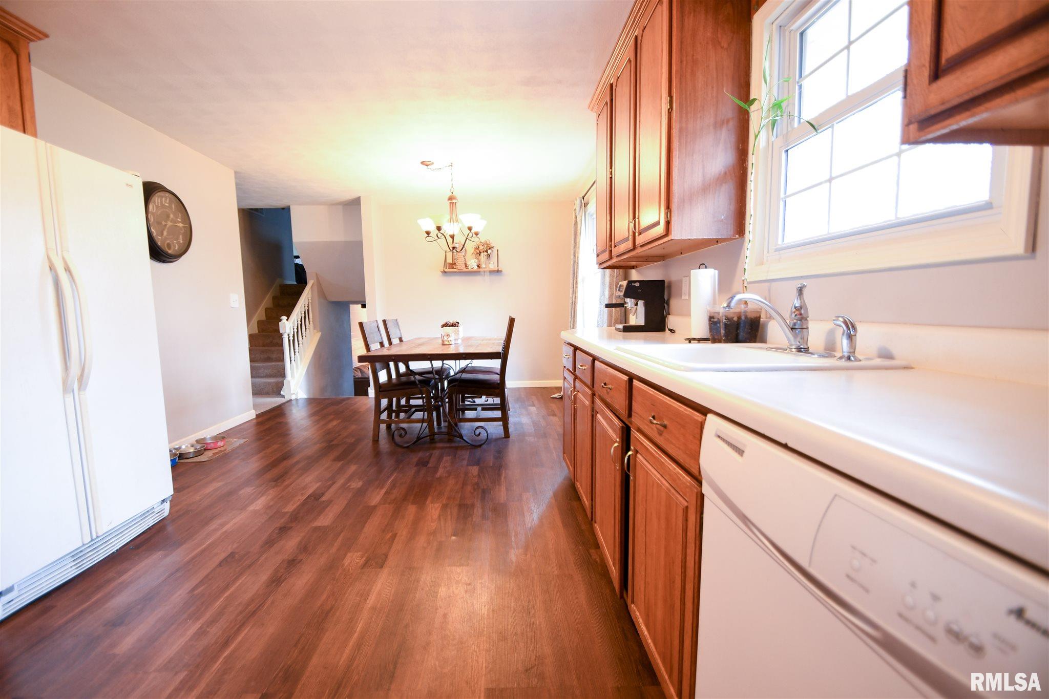 1117 West Ravinwoods Road Peoria, IL 61615 - Photo 15 of 39 Gallery Image 15