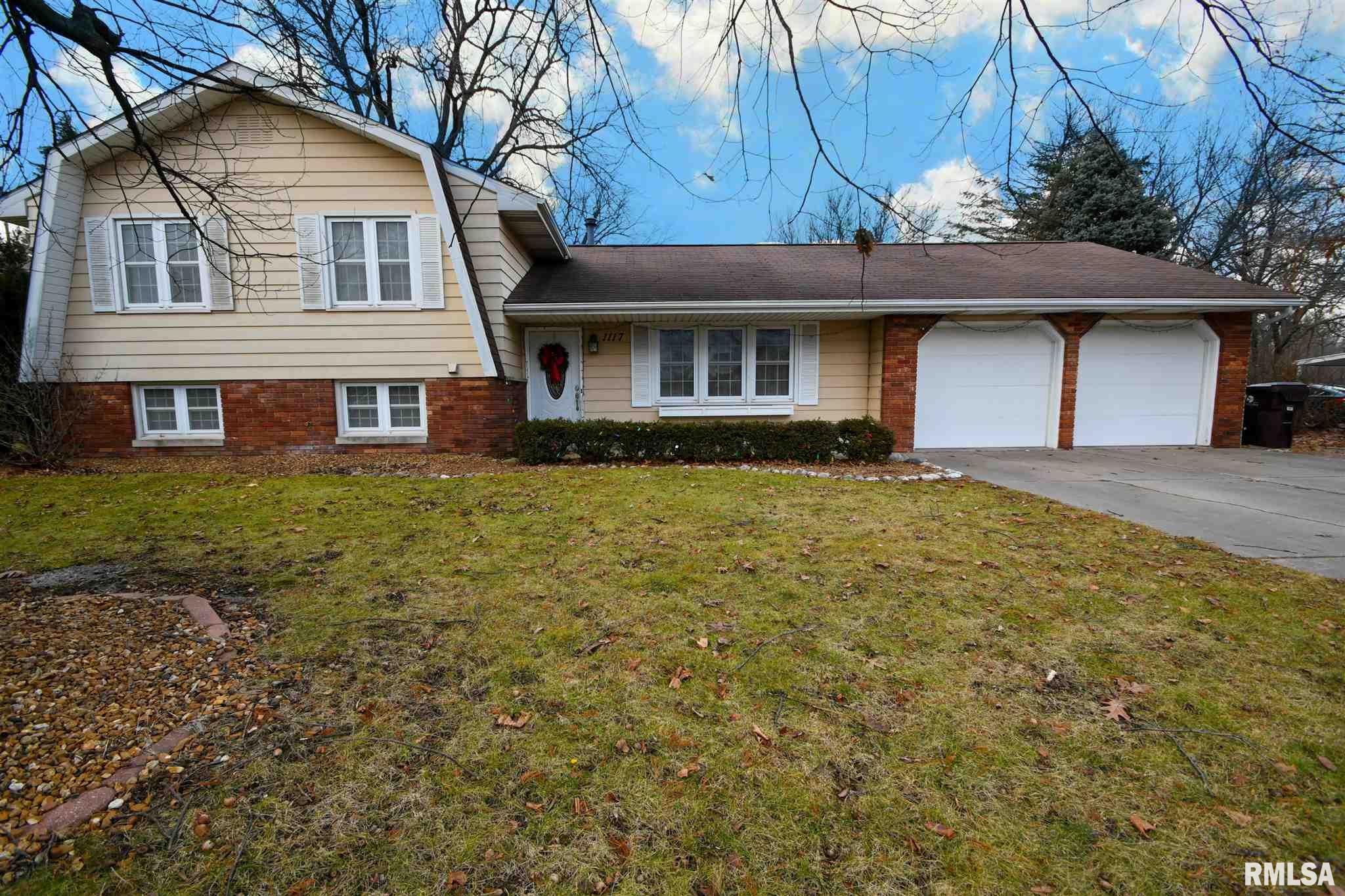 1117 West Ravinwoods Road Peoria, IL 61615 - Photo 2 of 39 Gallery Image 2