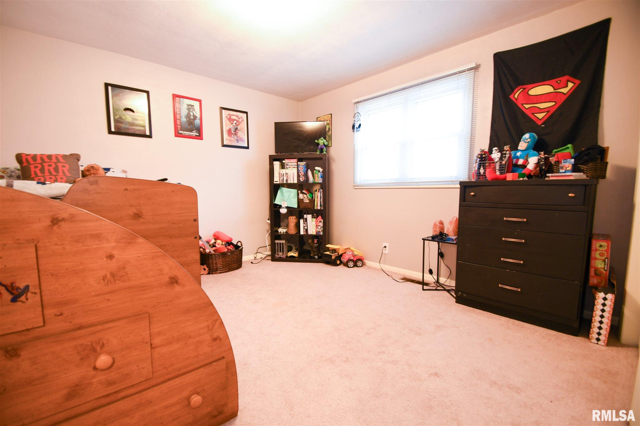1117 West Ravinwoods Road Peoria, IL 61615 - Photo 32 of 39 Gallery Image 32