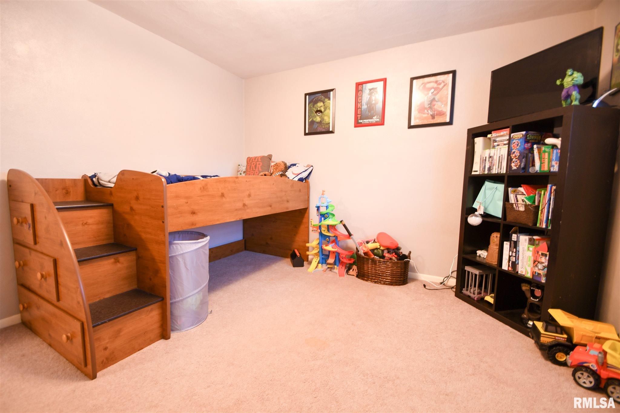 1117 West Ravinwoods Road Peoria, IL 61615 - Photo 33 of 39 Gallery Image 33