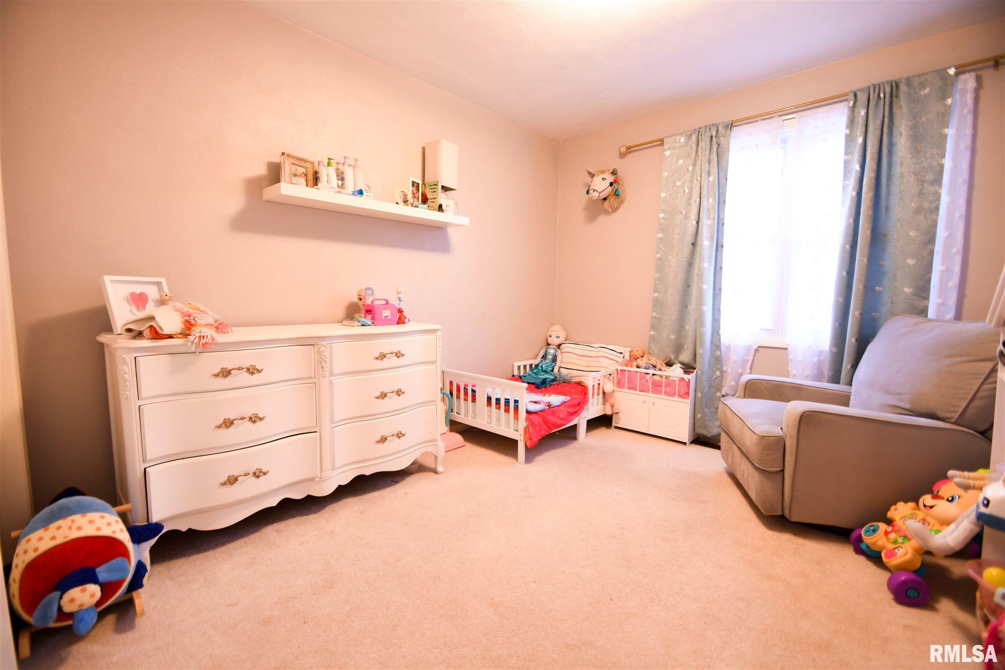 1117 West Ravinwoods Road Peoria, IL 61615 - Photo 34 of 39 Gallery Image 34