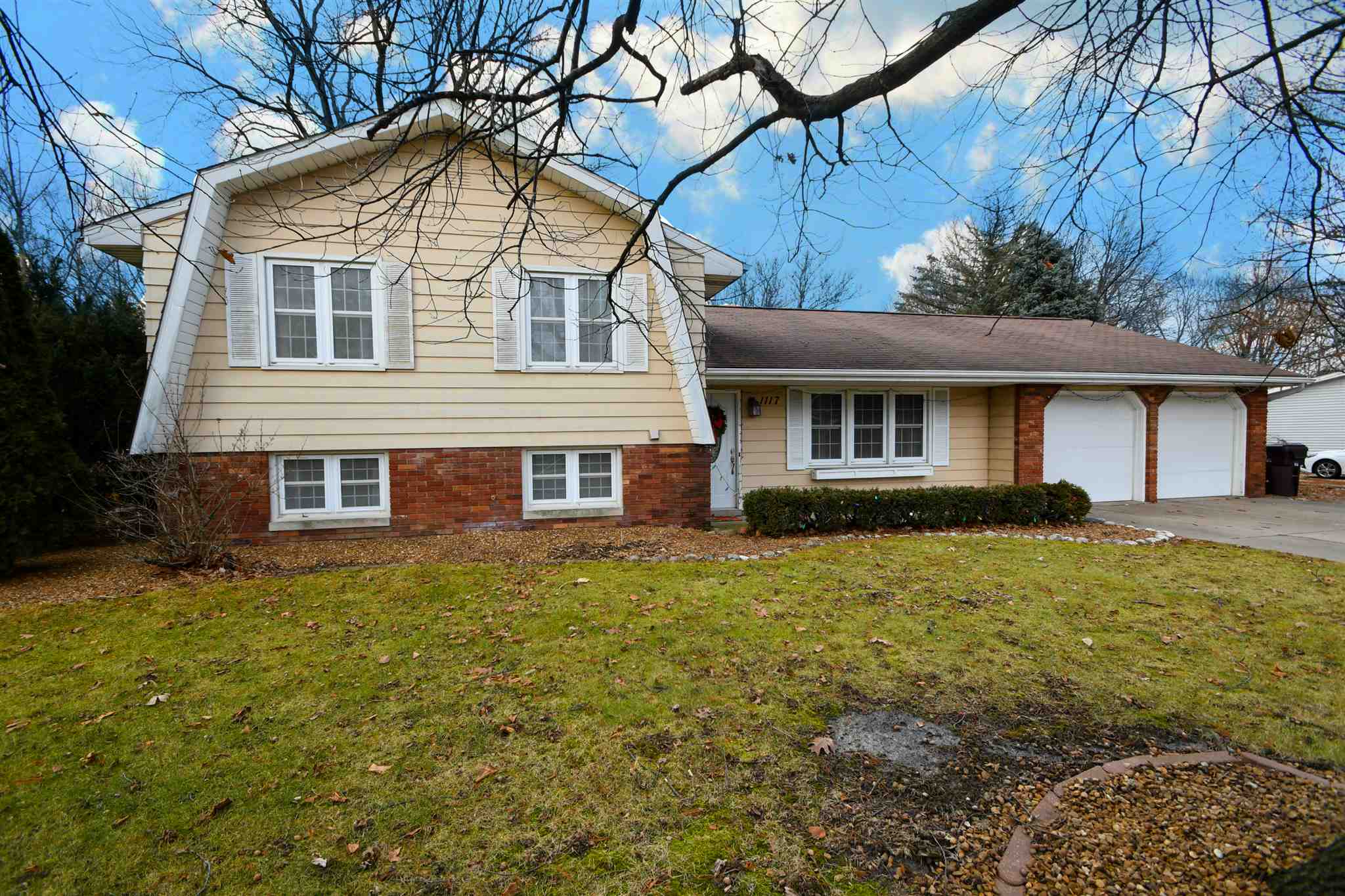 1117 West Ravinwoods Road Peoria, IL 61615 - Photo 4 of 39 Gallery Image 4