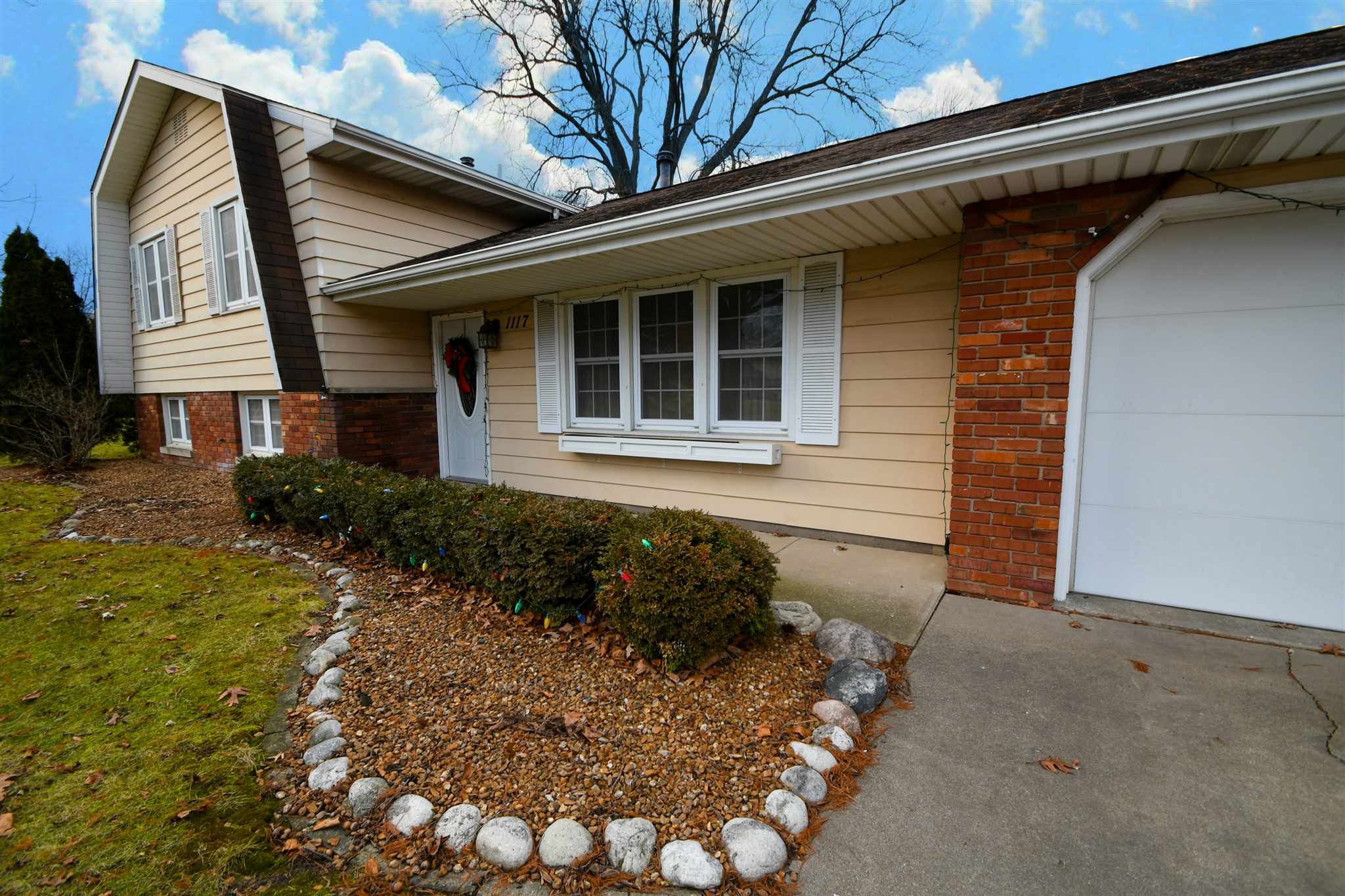 1117 West Ravinwoods Road Peoria, IL 61615 - Photo 5 of 39 Gallery Image 5