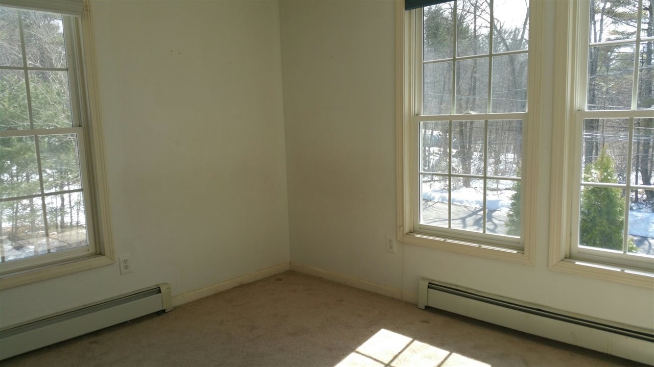 33 A Dale Road Hooksett, NH 03106 - Photo 11 of 16