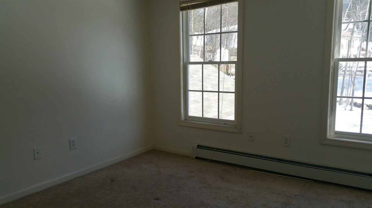 33 A Dale Road Hooksett, NH 03106 - Photo 12 of 16