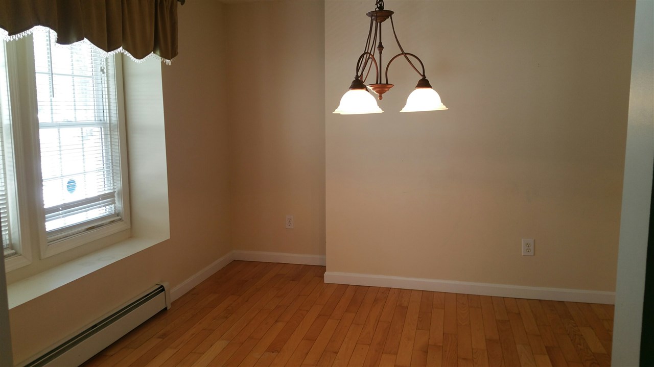 33 A Dale Road Hooksett, NH 03106 - Photo 6 of 16