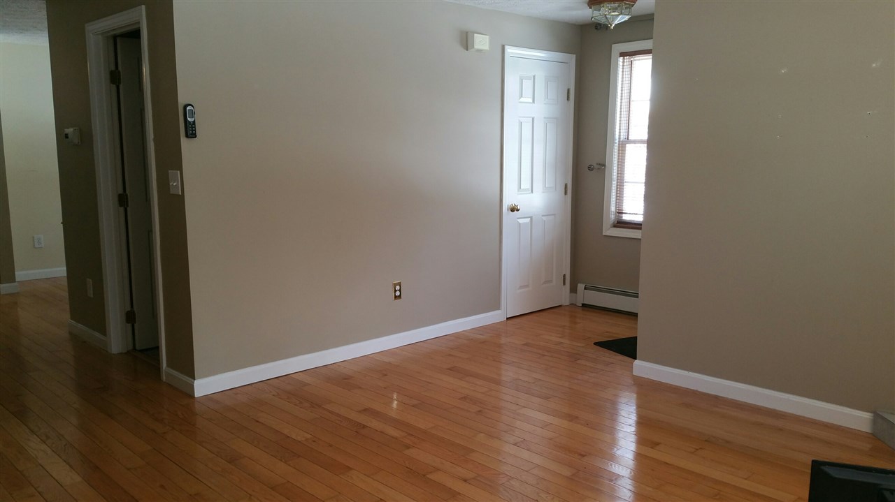 33 A Dale Road Hooksett, NH 03106 - Photo 8 of 16