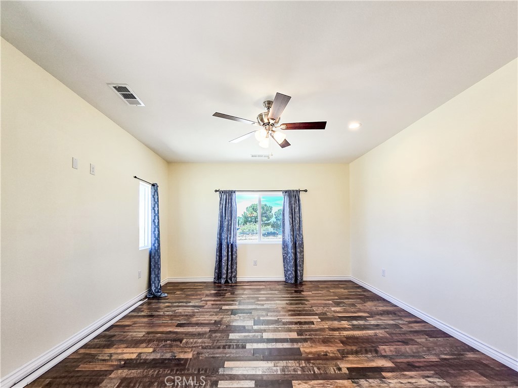 11462 Prado Road Pinon Hills, CA 92372 - Photo 10 of 133