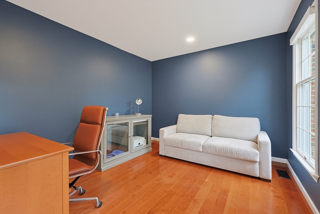 12 Iron Hollow Road Sharon, MA 02067 - Photo 8 of 41
