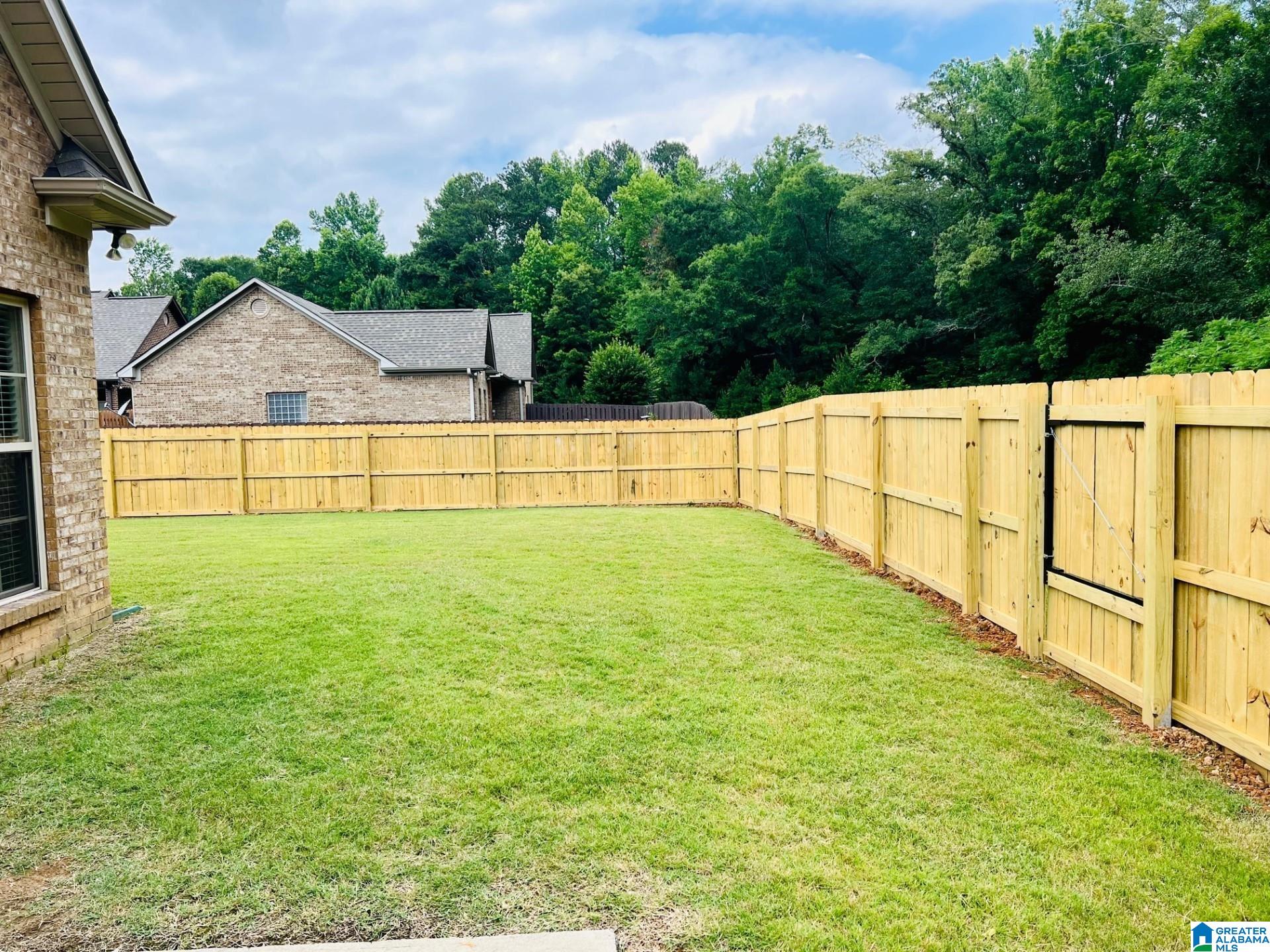 925 North Legacy Cove Springville, AL 35146 - Photo 19 of 20