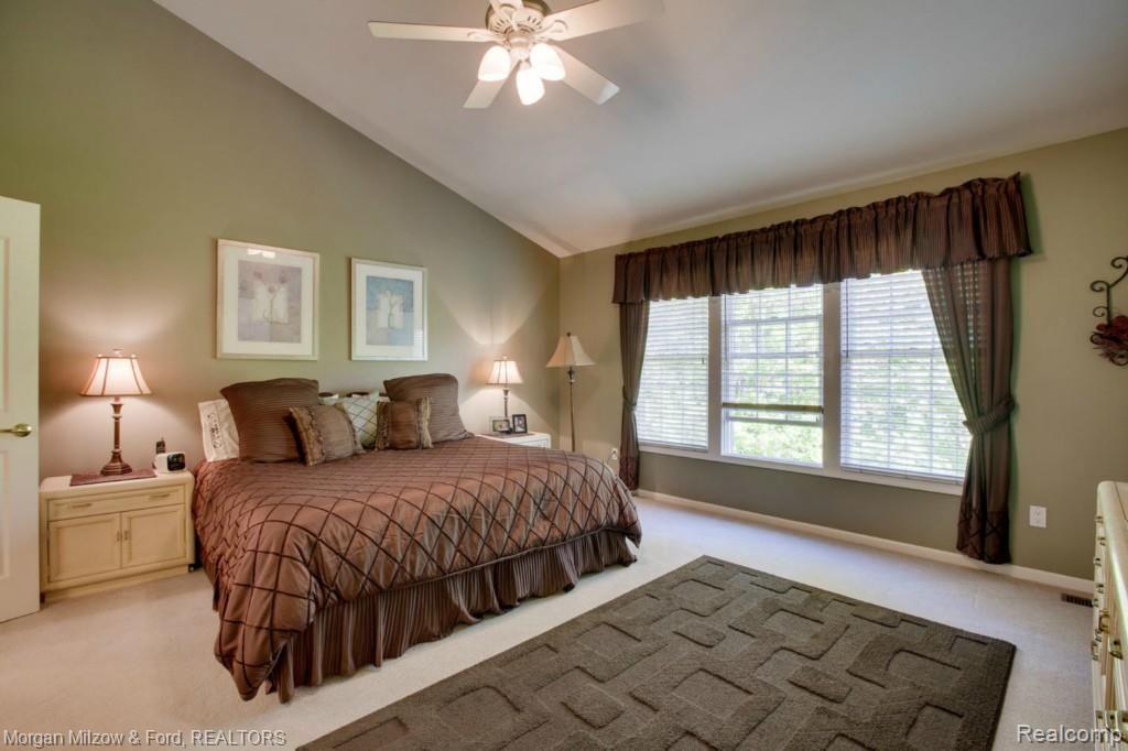 2019 Dunham Drive Rochester, MI 48306 - Photo 15 of 32 15.jpg