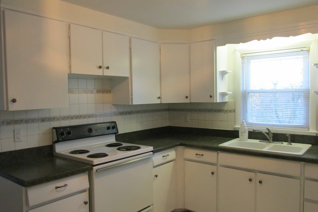 27 Kent Road Lynn, MA 01904 - Photo 28 of 30 Gallery Image 28