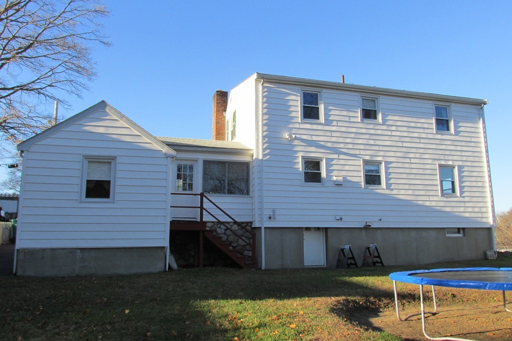 27 Kent Road Lynn, MA 01904 - Photo 4 of 30 Gallery Image 4