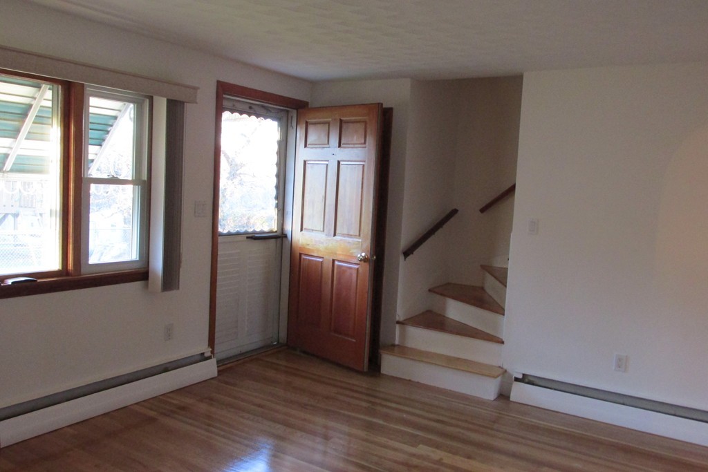 27 Kent Road Lynn, MA 01904 - Photo 6 of 30 Gallery Image 6