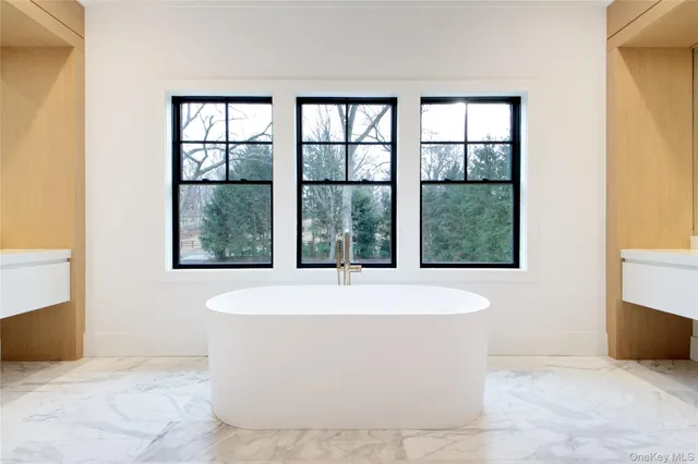 $5,699,000 | 63 Fruitledge Road, Glen Head, NY 11545