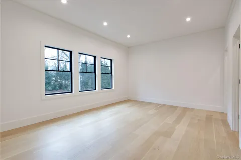 $5,699,000 | 63 Fruitledge Road, Glen Head, NY 11545