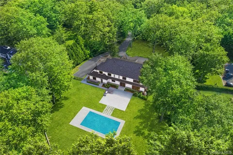 $5,699,000 | 63 Fruitledge Road, Glen Head, NY 11545