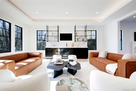 $5,699,000 | 63 Fruitledge Road, Glen Head, NY 11545