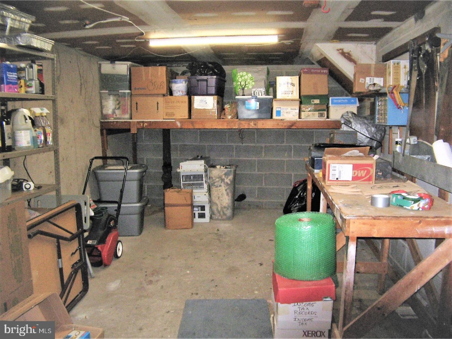 12625 Ramer Road Philadelphia, PA 19154 - Photo 20 of 22 Garage