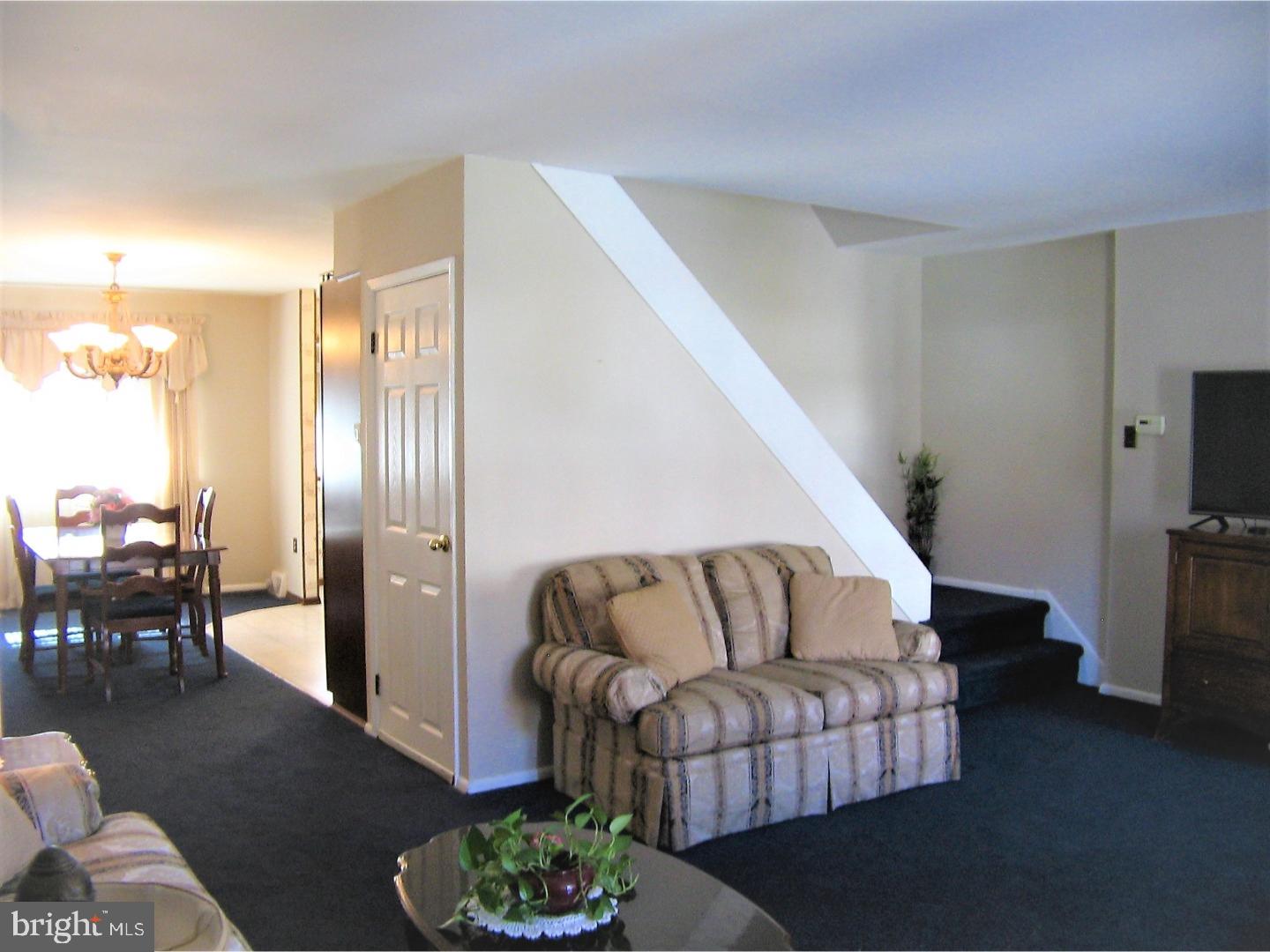 12625 Ramer Road Philadelphia, PA 19154 - Photo 5 of 22