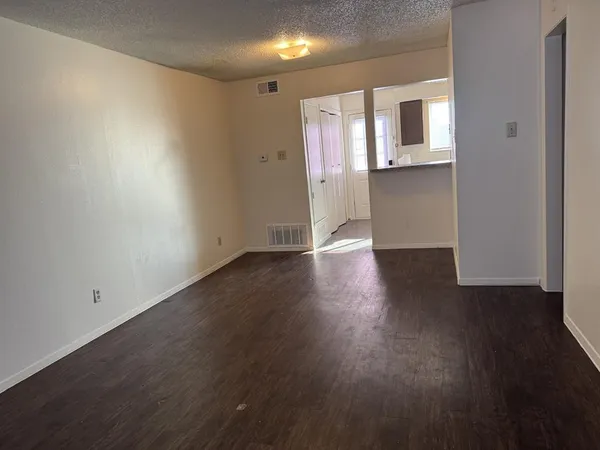 $1,300 | 2802 Wimbledon Court, Unit D, Garland, TX 75041