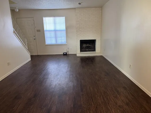 $1,450 | 2802 Wimbledon Court, Unit D, Garland, TX 75041