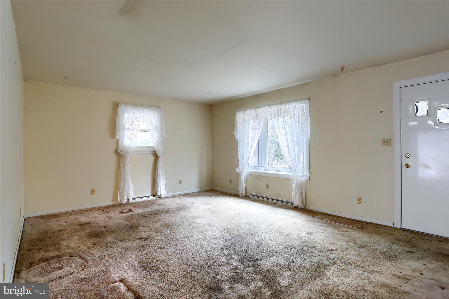 921 Mt Wilson Road Lebanon, PA 17042 - Photo 3 of 27 Gallery Image 3