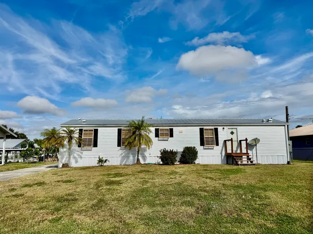 $219,000 | 2305 Southeast 31st Street, Okeechobee, FL 34974