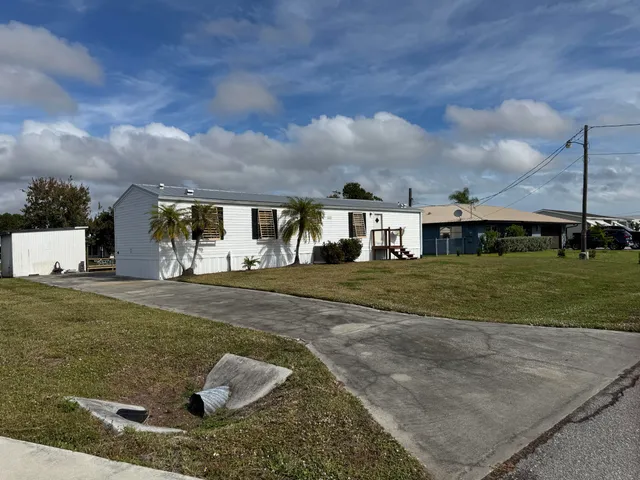 $219,000 | 2305 Southeast 31st Street, Okeechobee, FL 34974