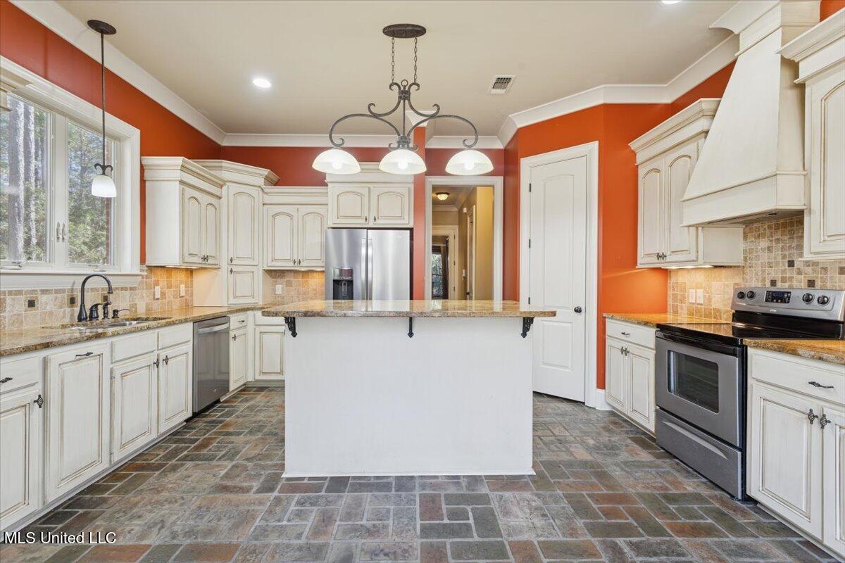 10 Magnolia Crossing Road Sumrall, MS 39482 - Photo 11 of 41 Kitchen