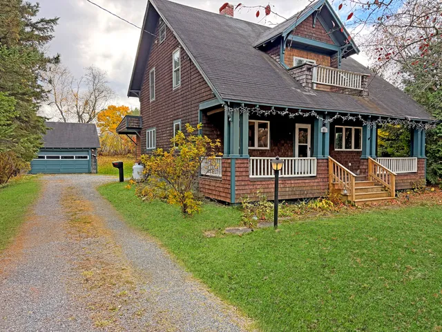 $229,900 | 21 Washington Street, Caribou, ME 04736
