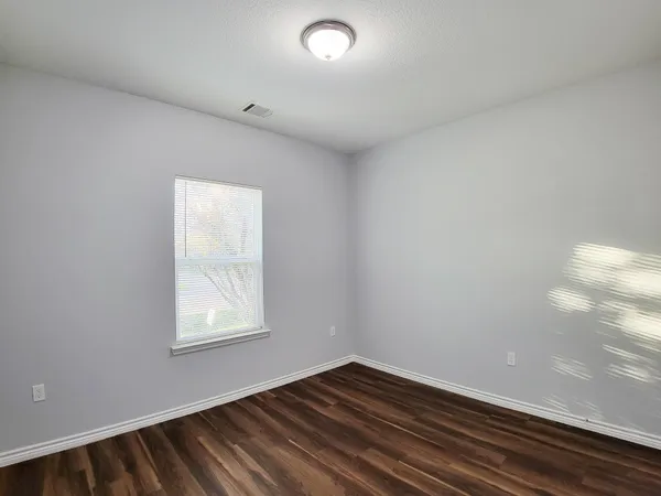 $1,600 | 3201 J P Davis Avenue, Bay City, TX 77414