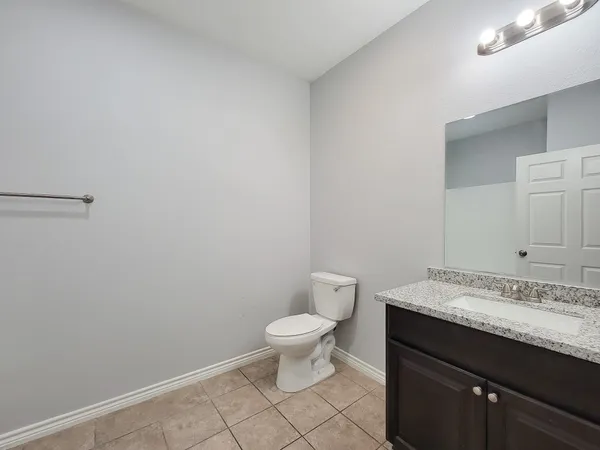 $1,600 | 3201 J P Davis Avenue, Bay City, TX 77414