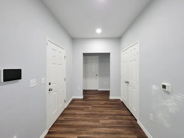 $1,600 | 3201 J P Davis Avenue, Bay City, TX 77414