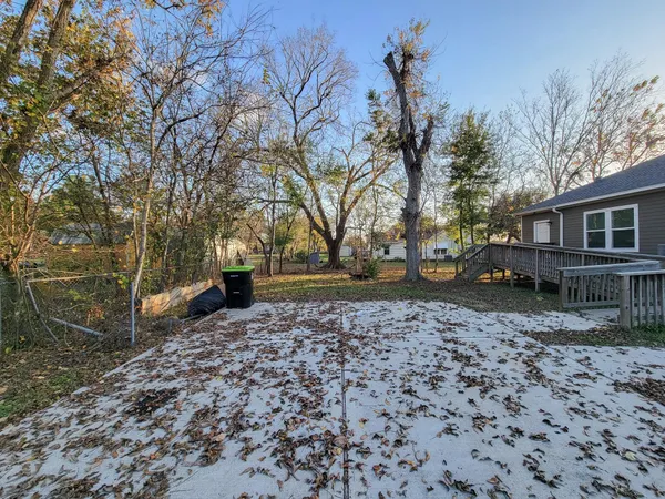 $1,600 | 3201 J P Davis Avenue, Bay City, TX 77414