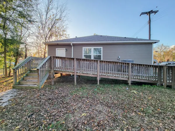 $1,600 | 3201 J P Davis Avenue, Bay City, TX 77414