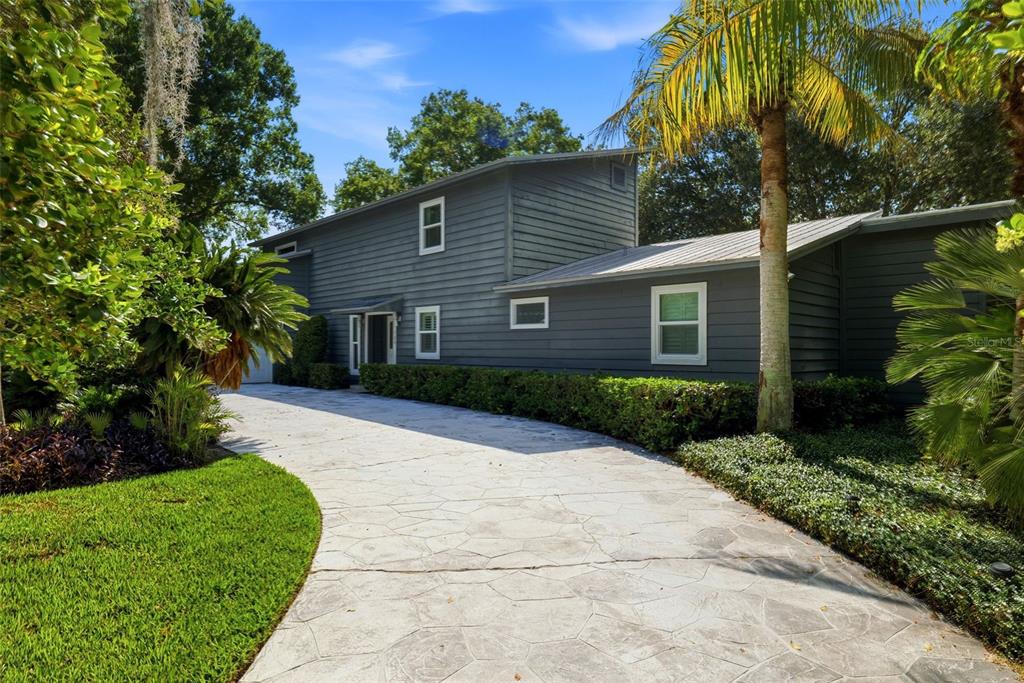 708 Warren Road Lutz, FL 33548 - Photo 2 of 65