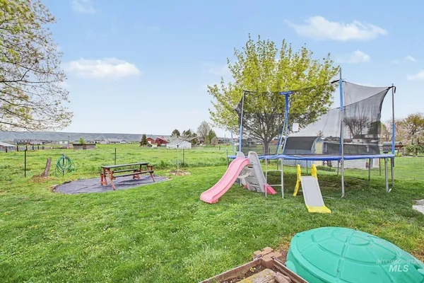 $330,000 | 2221 Cedar Avenue, Lewiston, ID 83501