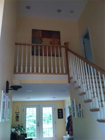1302 Reed Road Dartmouth, MA 02747 - Photo 3 of 6