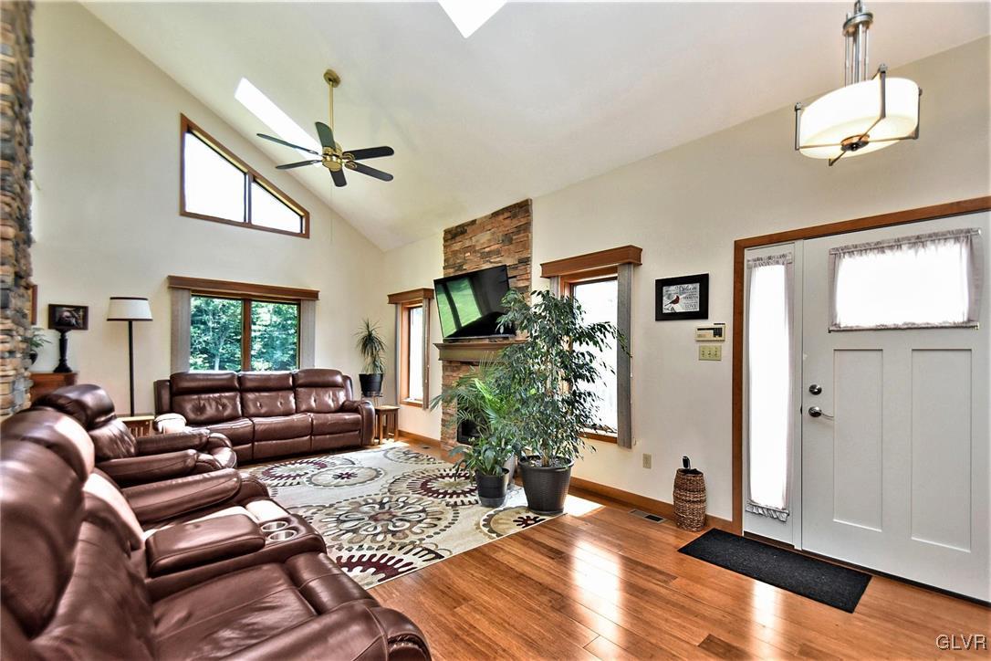 968 Gove Road Nazareth, PA 18064 - Photo 5 of 28