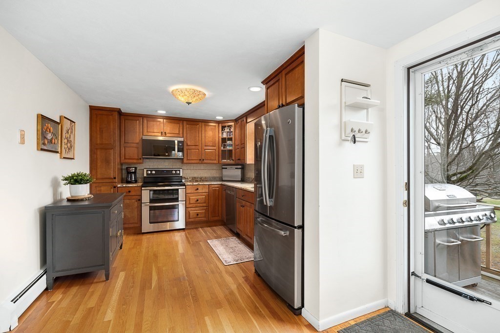 23 Gregory Island Road Hamilton, MA 01982 - Photo 11 of 35 Gallery Image 11