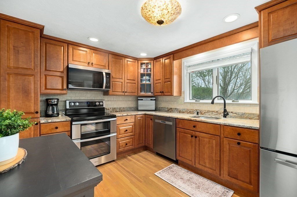 23 Gregory Island Road Hamilton, MA 01982 - Photo 13 of 35 Gallery Image 13