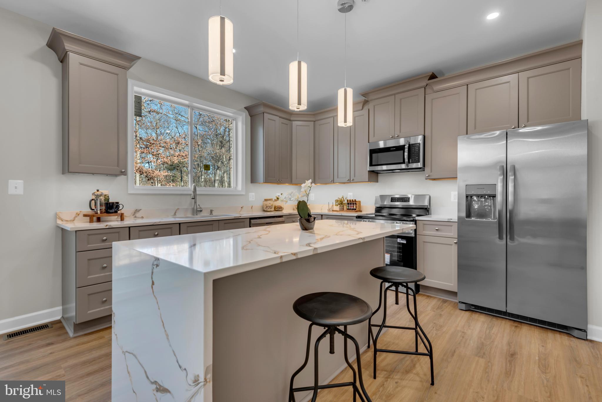 9912 Ridge Street Glenn Dale, MD 20769 - Photo 17 of 60 Quarts Countertops