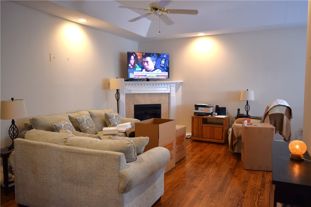 124 Elliott Circle Anderson, SC 29621 - Photo 3 of 11 Gallery Image 3